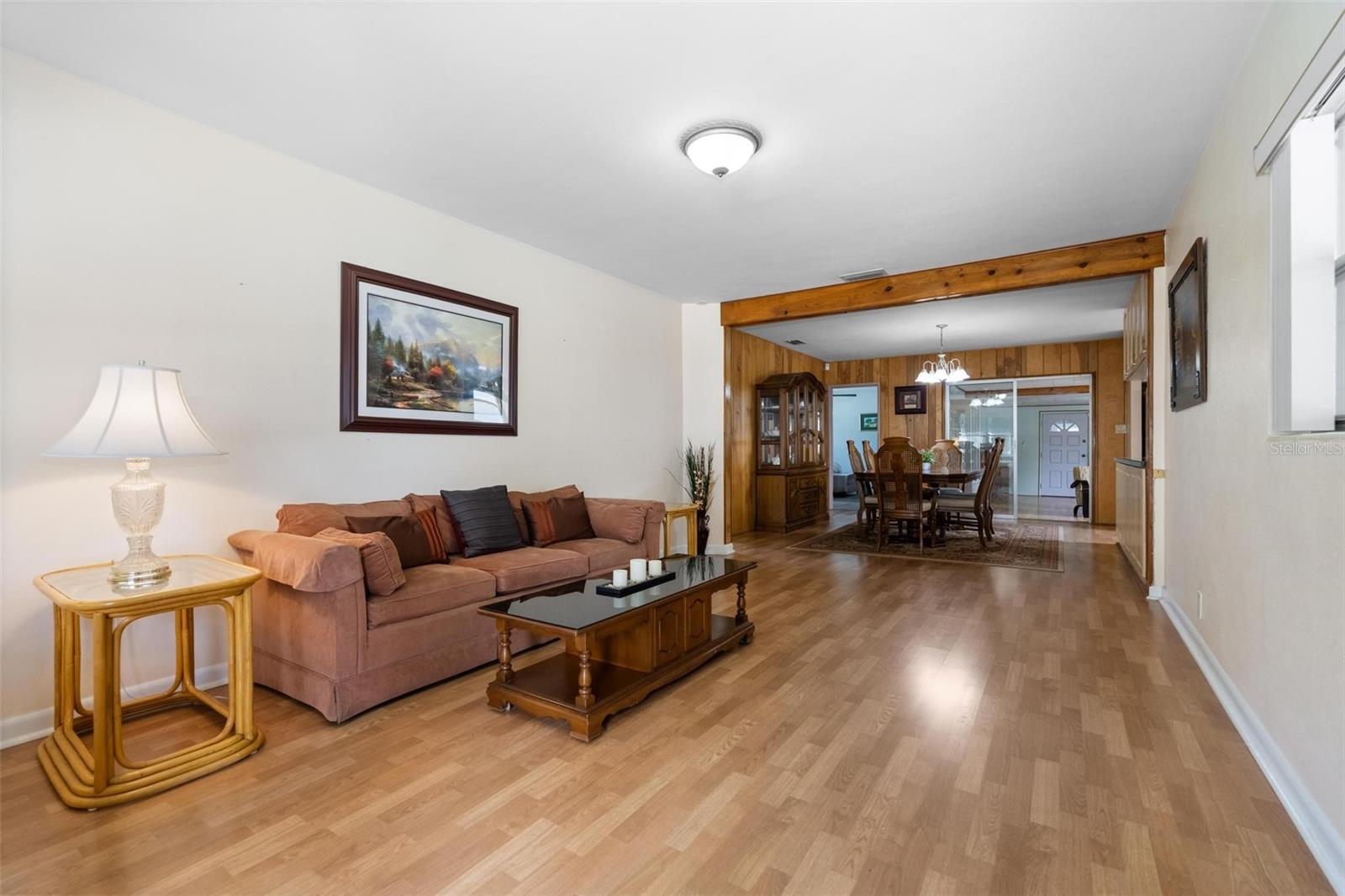 Listing photo id 4 for 1520 Richard Avenue