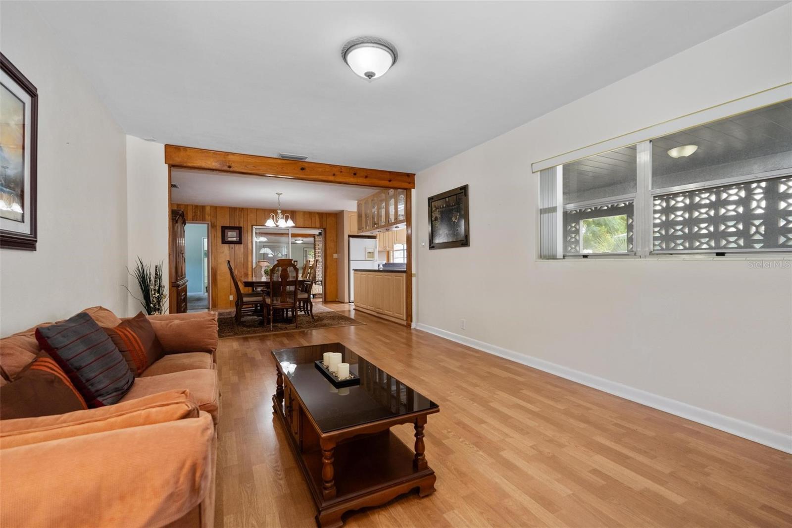 Listing photo id 5 for 1520 Richard Avenue