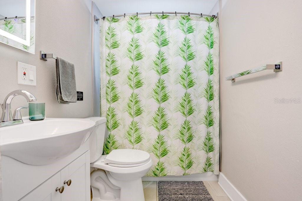 Image 11 of 19 For 1811 Palifox Street