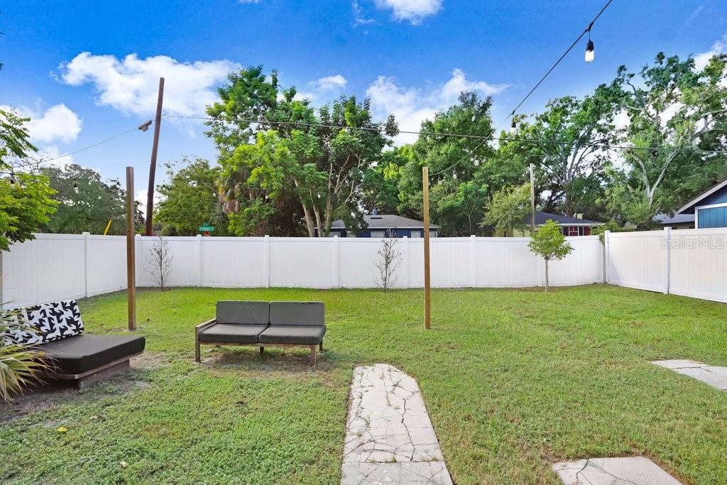 Image 14 of 19 For 1811 Palifox Street