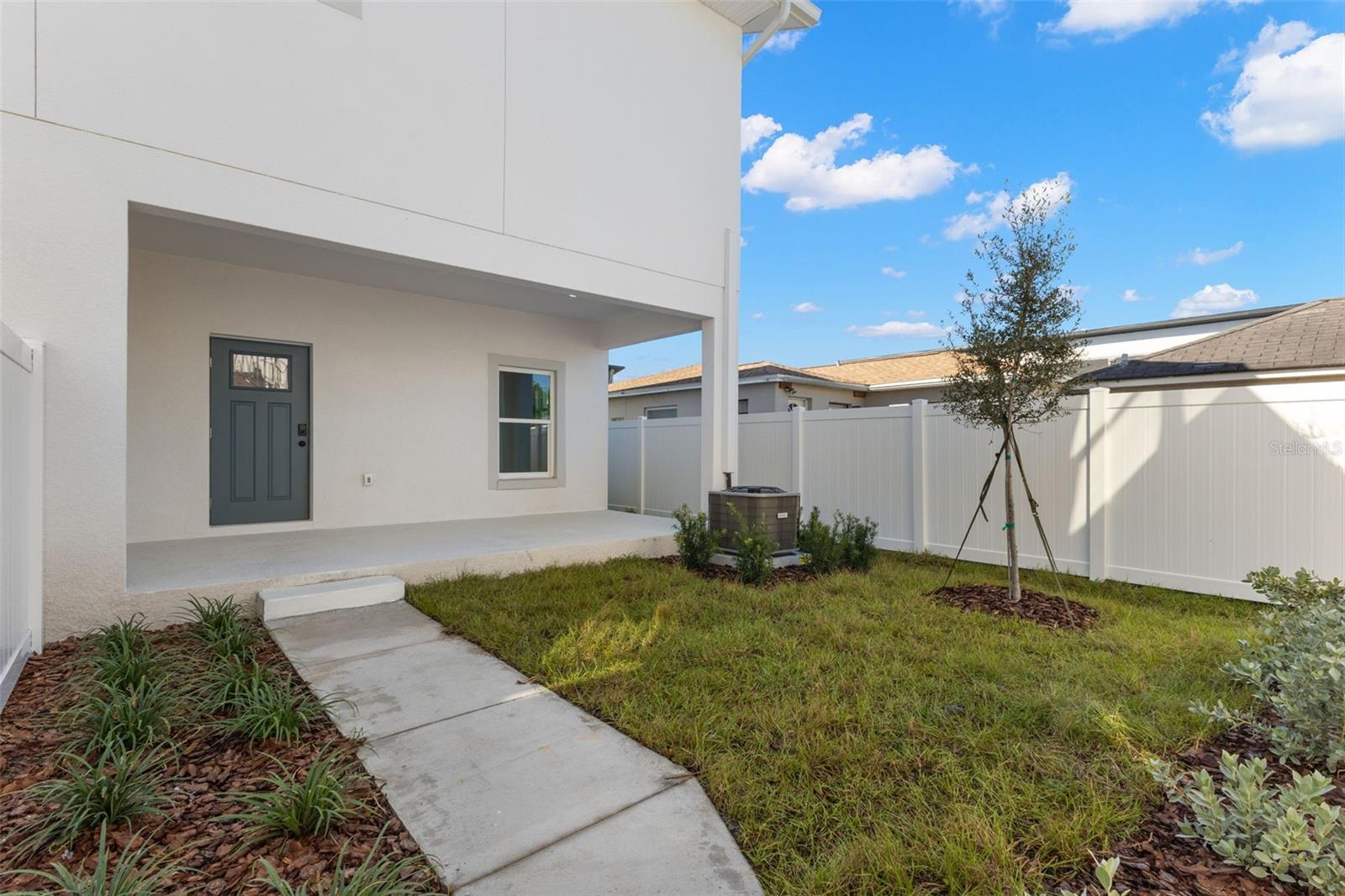 Image 14 of 34 For 2525 13th Avenue N