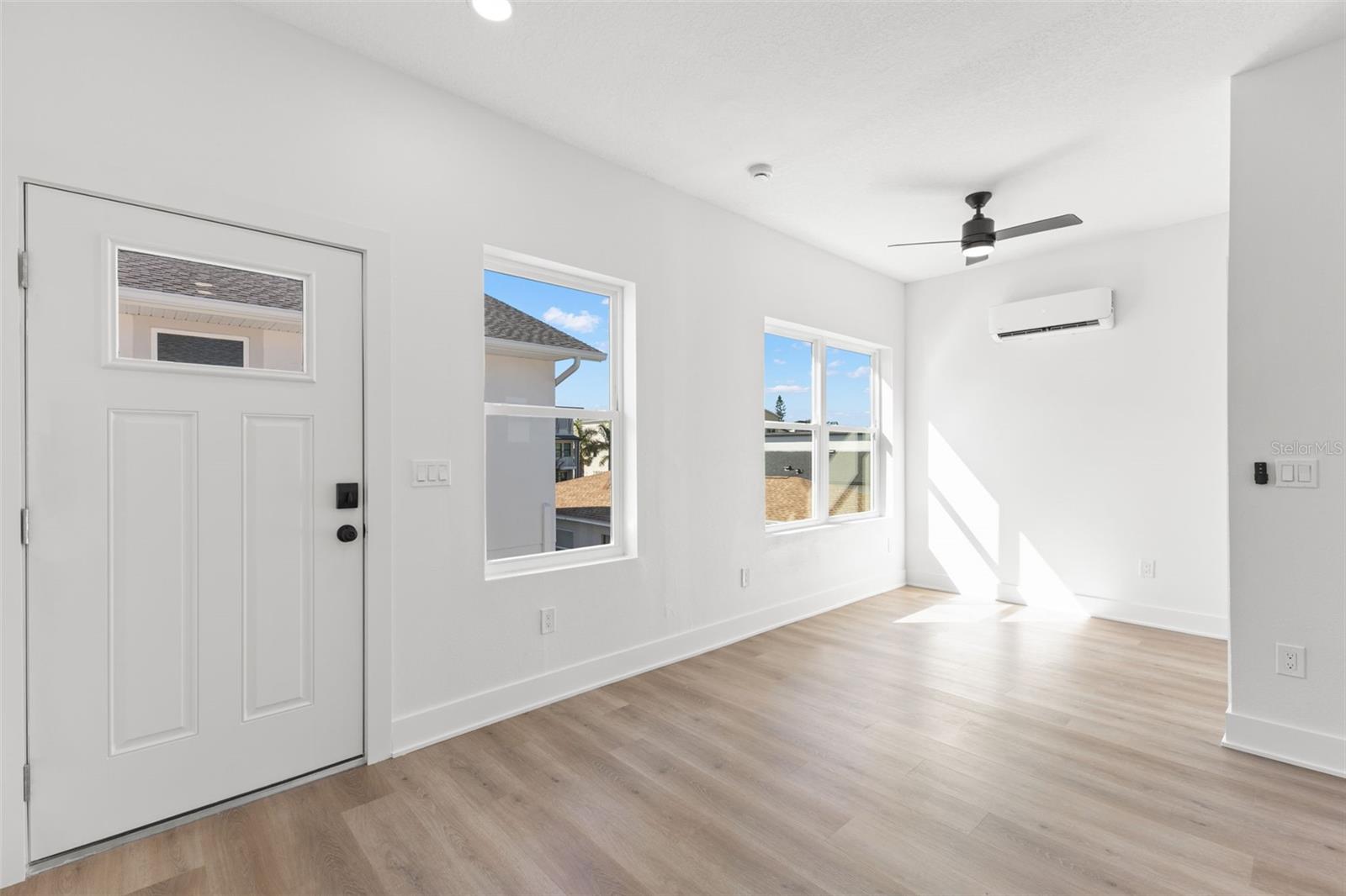 Image 31 of 34 For 2525 13th Avenue N
