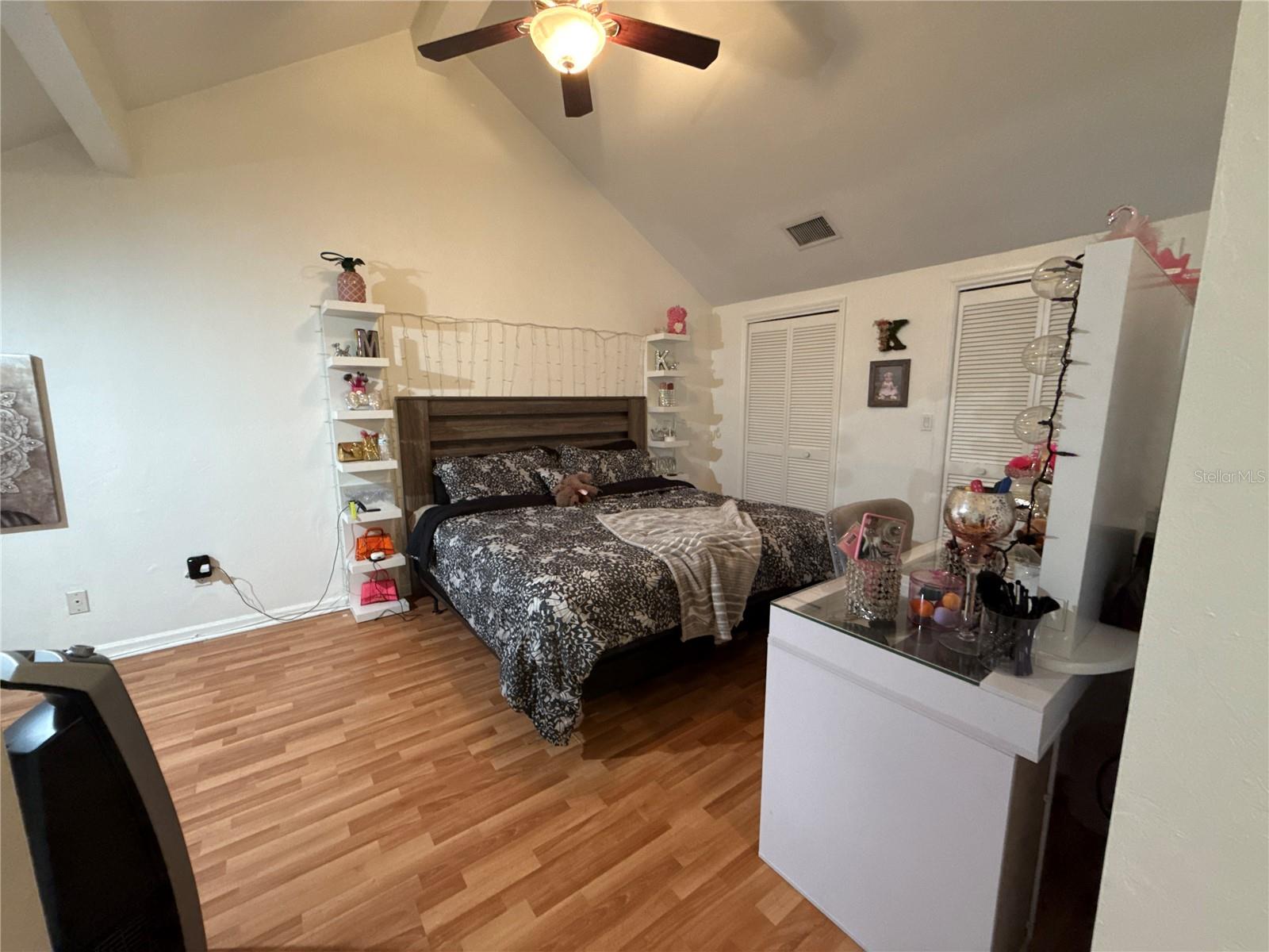 Listing photo id 10 for 5217 Pine Mill Court 32