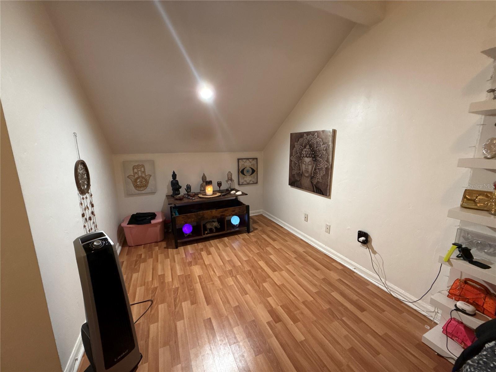 Listing photo id 11 for 5217 Pine Mill Court 32