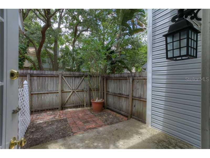 Image 10 of 12 For 11344 Stratton Park Drive