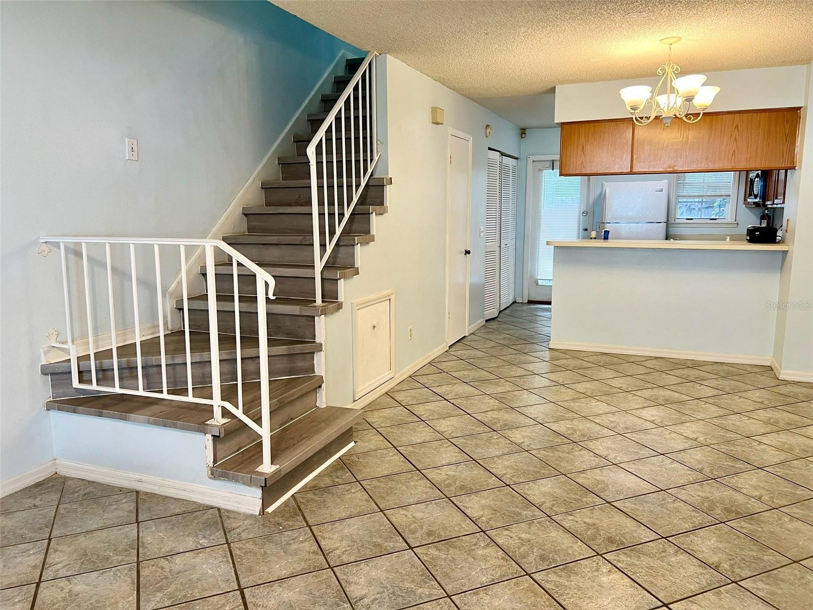 Image 3 of 12 For 11344 Stratton Park Drive