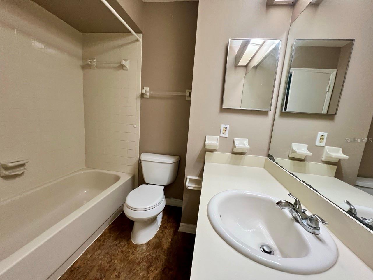 Image 9 of 12 For 11344 Stratton Park Drive
