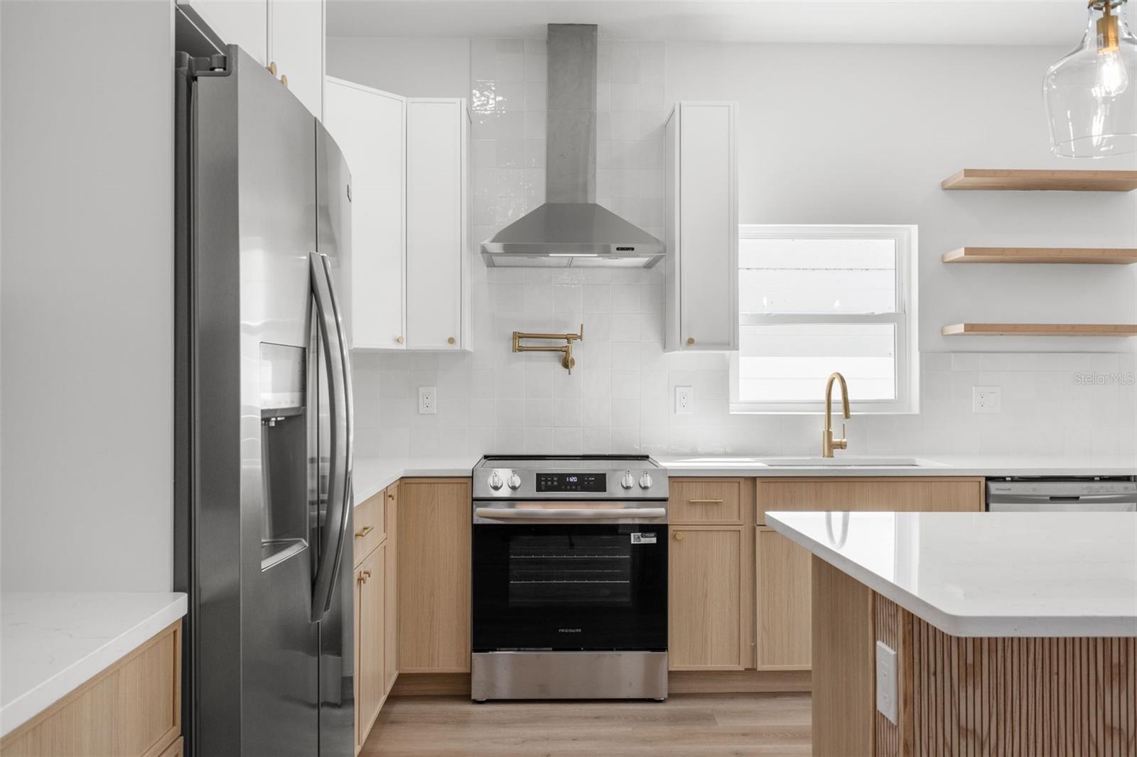 Image 11 of 36 For 2523 13th Avenue N