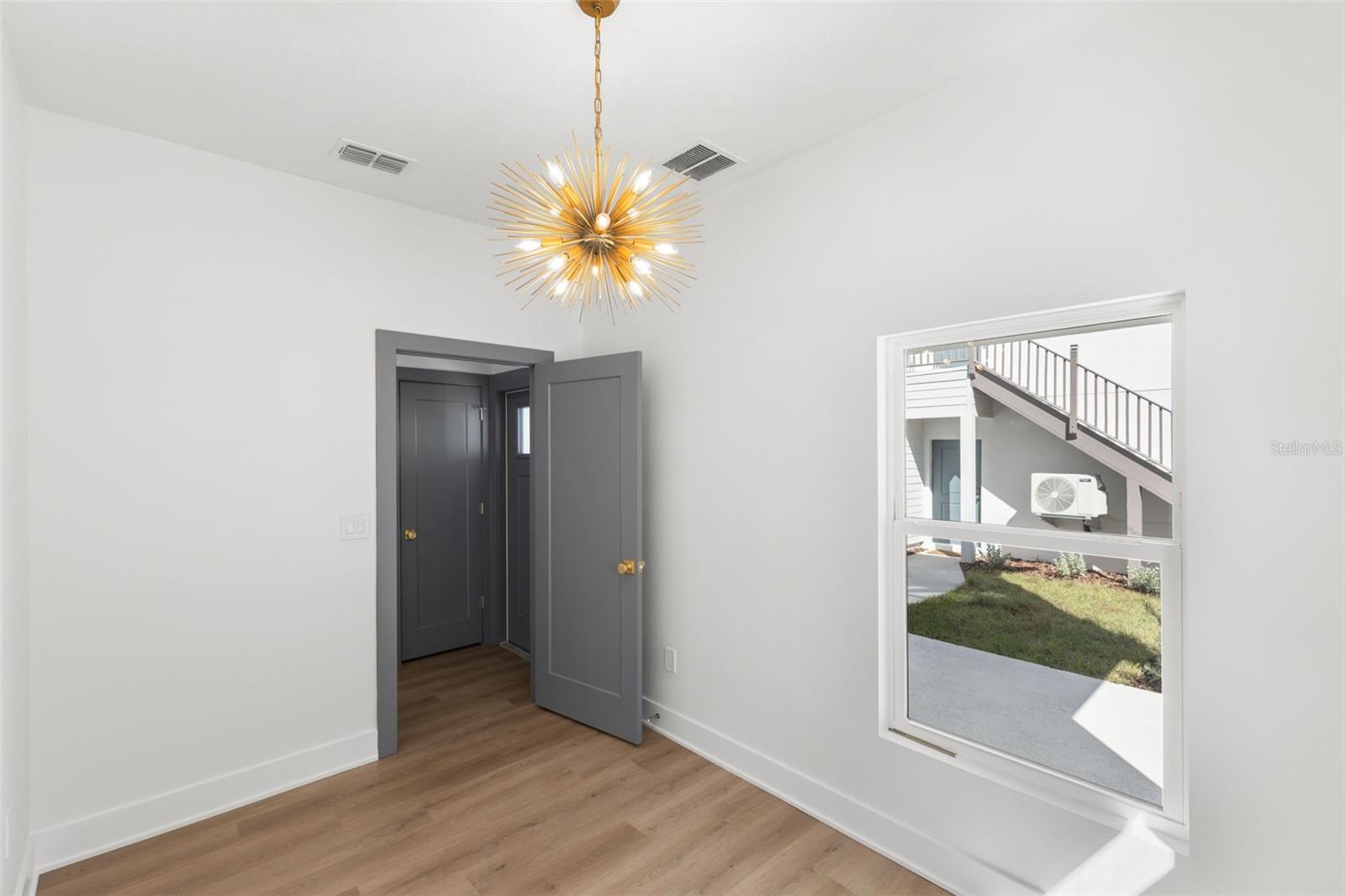 Image 13 of 36 For 2523 13th Avenue N