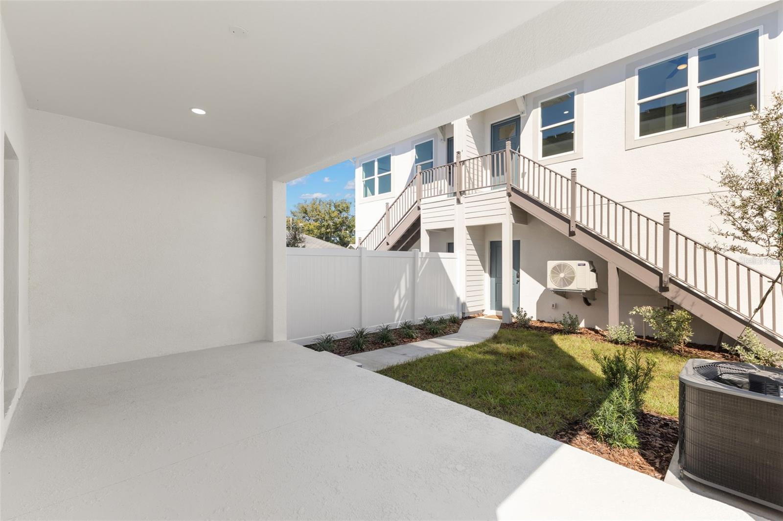 Image 14 of 36 For 2523 13th Avenue N