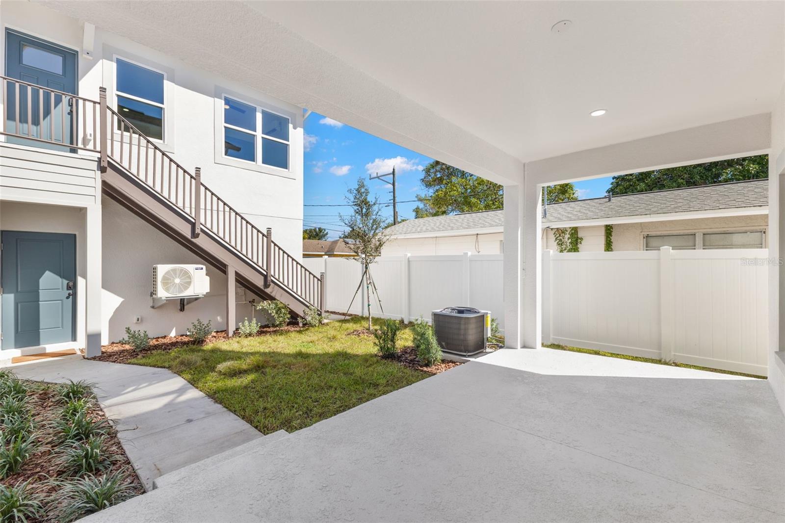 Image 27 of 36 For 2523 13th Avenue N