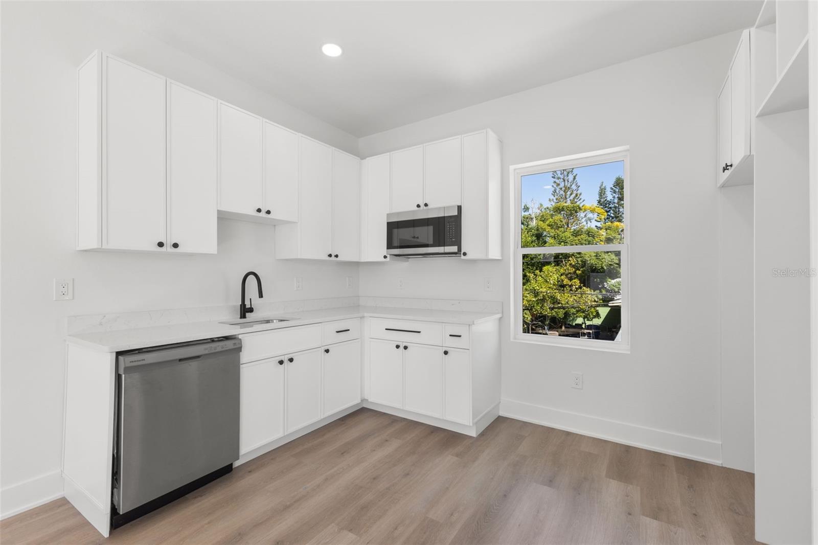 Image 32 of 36 For 2523 13th Avenue N