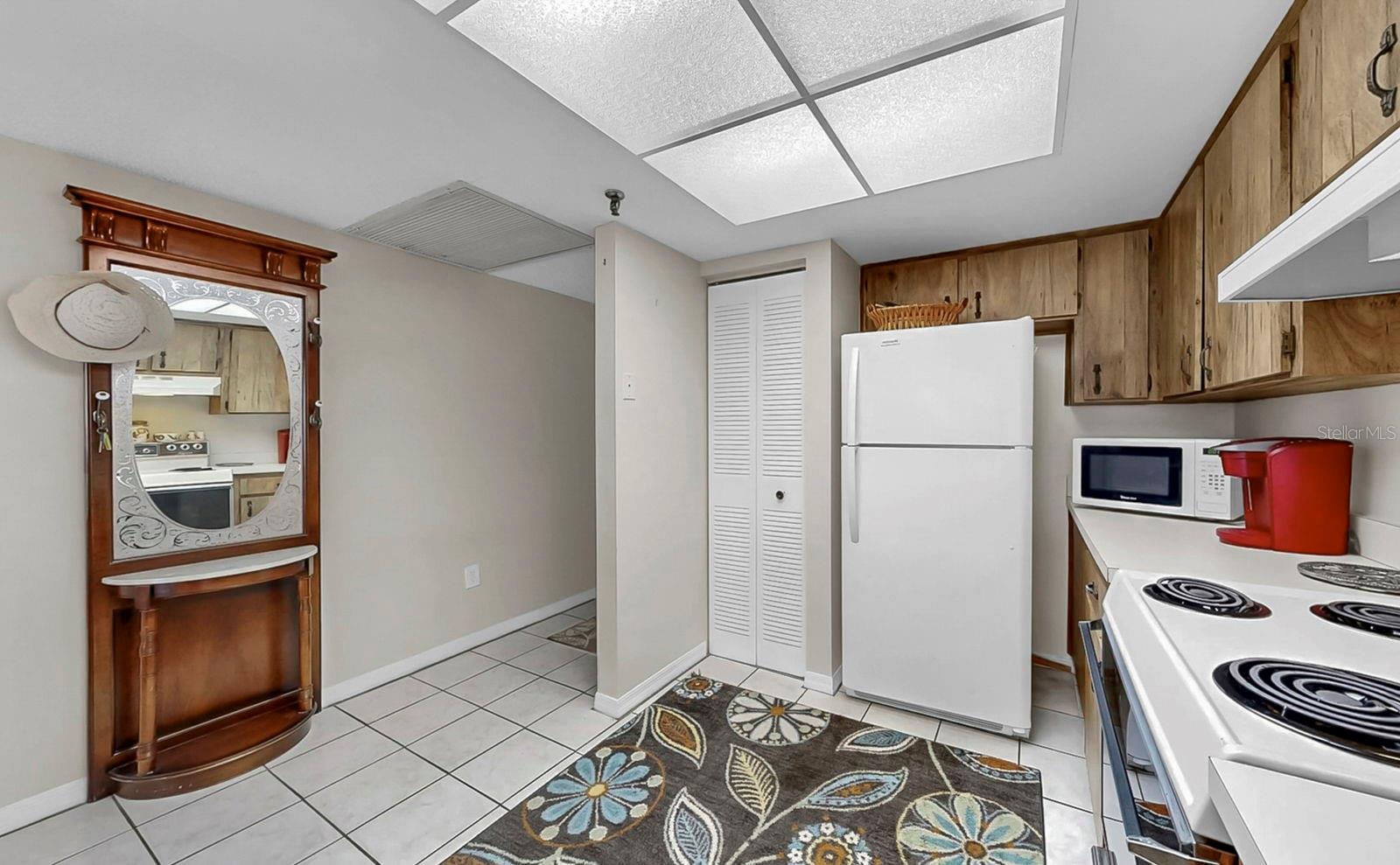 Image 16 of 50 For 14001 Gulf Boulevard 206