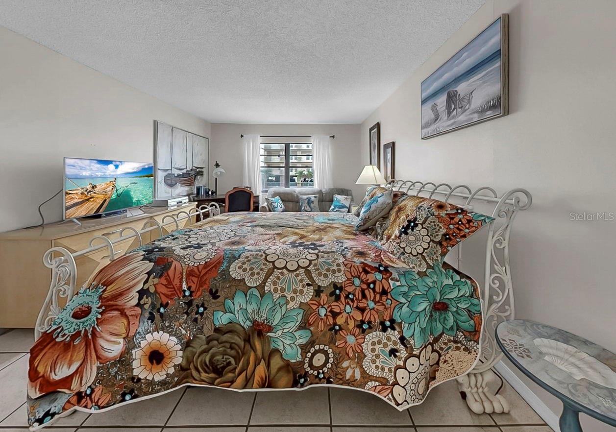 Image 26 of 50 For 14001 Gulf Boulevard 206