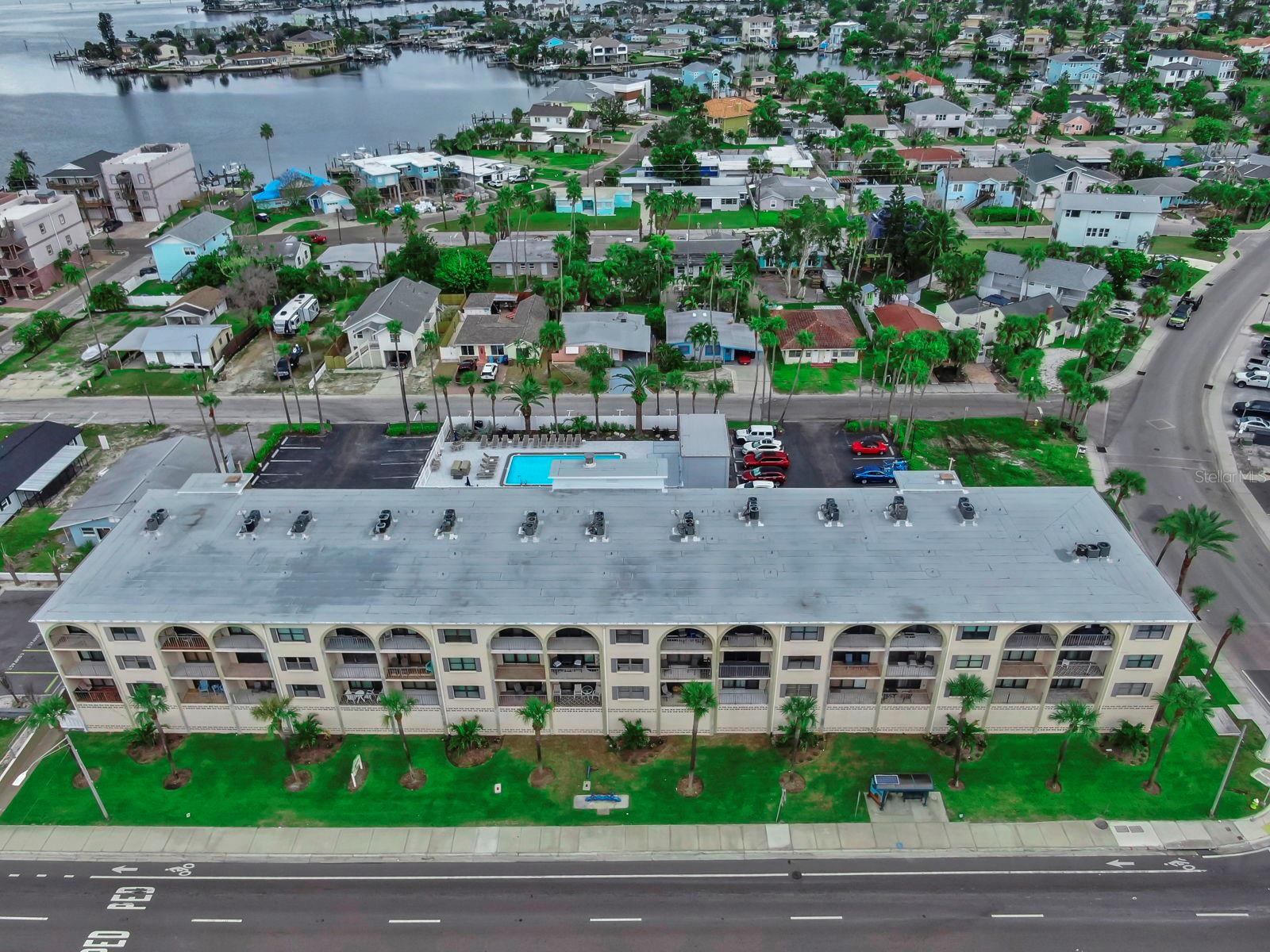 Image 4 of 50 For 14001 Gulf Boulevard 206