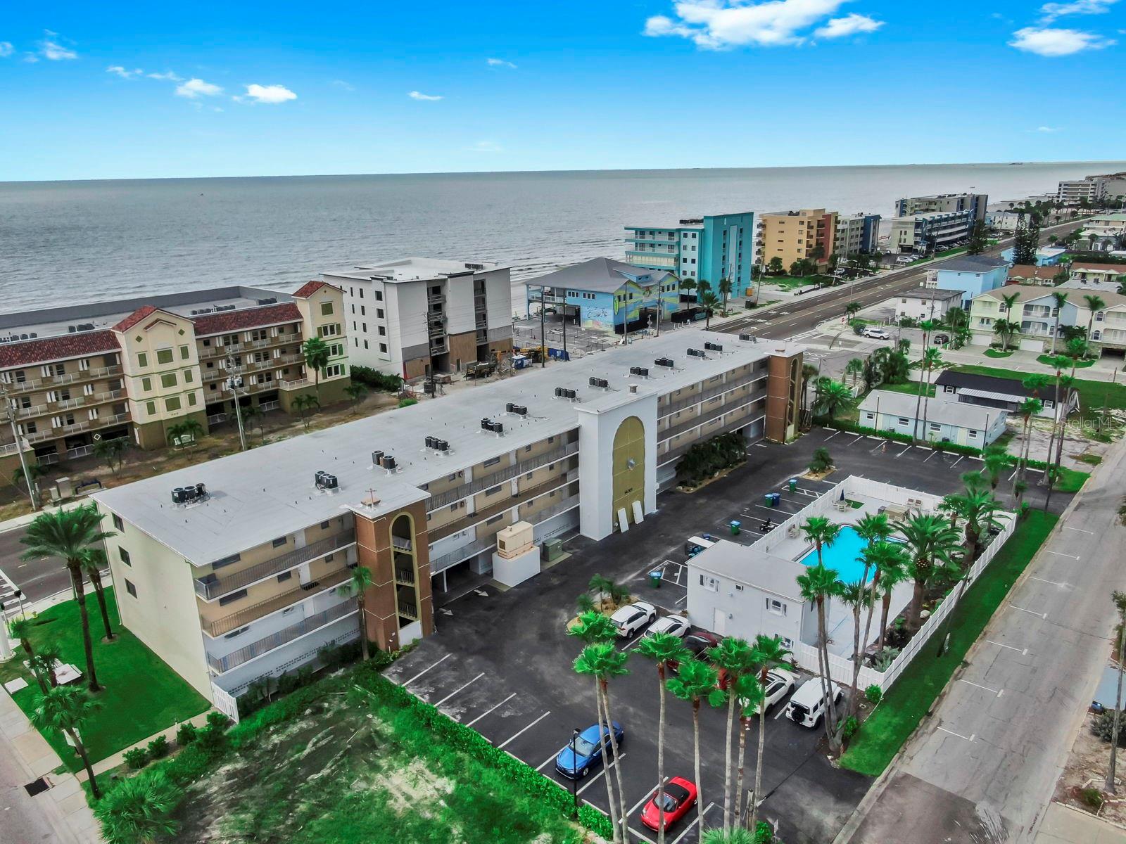 Image 40 of 50 For 14001 Gulf Boulevard 206