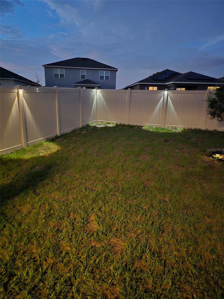 Image 32 of 33 For 4344 Deleon Street