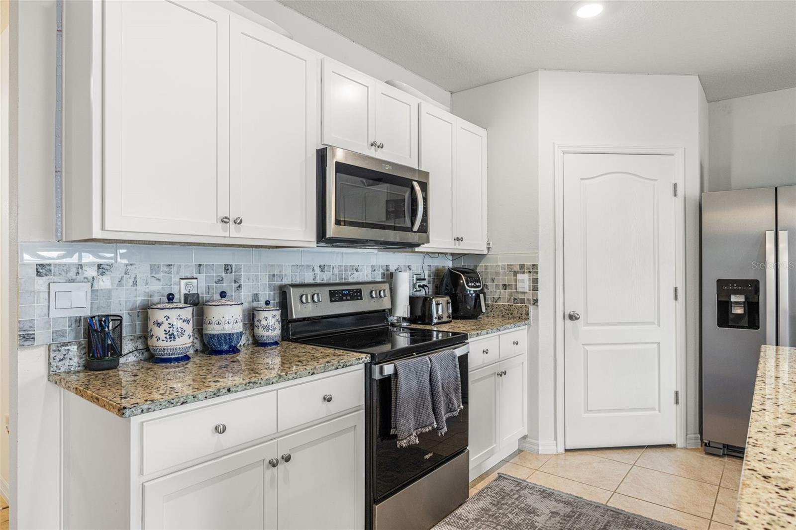 Image 8 of 33 For 4344 Deleon Street