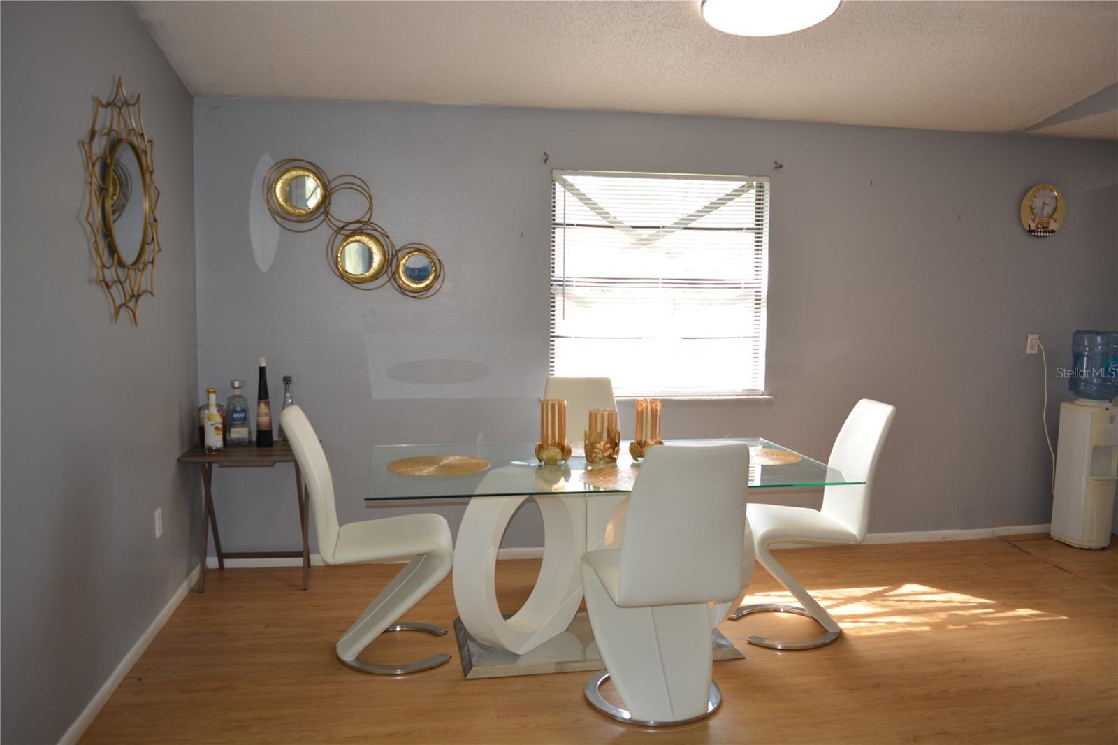 Image 4 of 23 For 4424 Rose Street