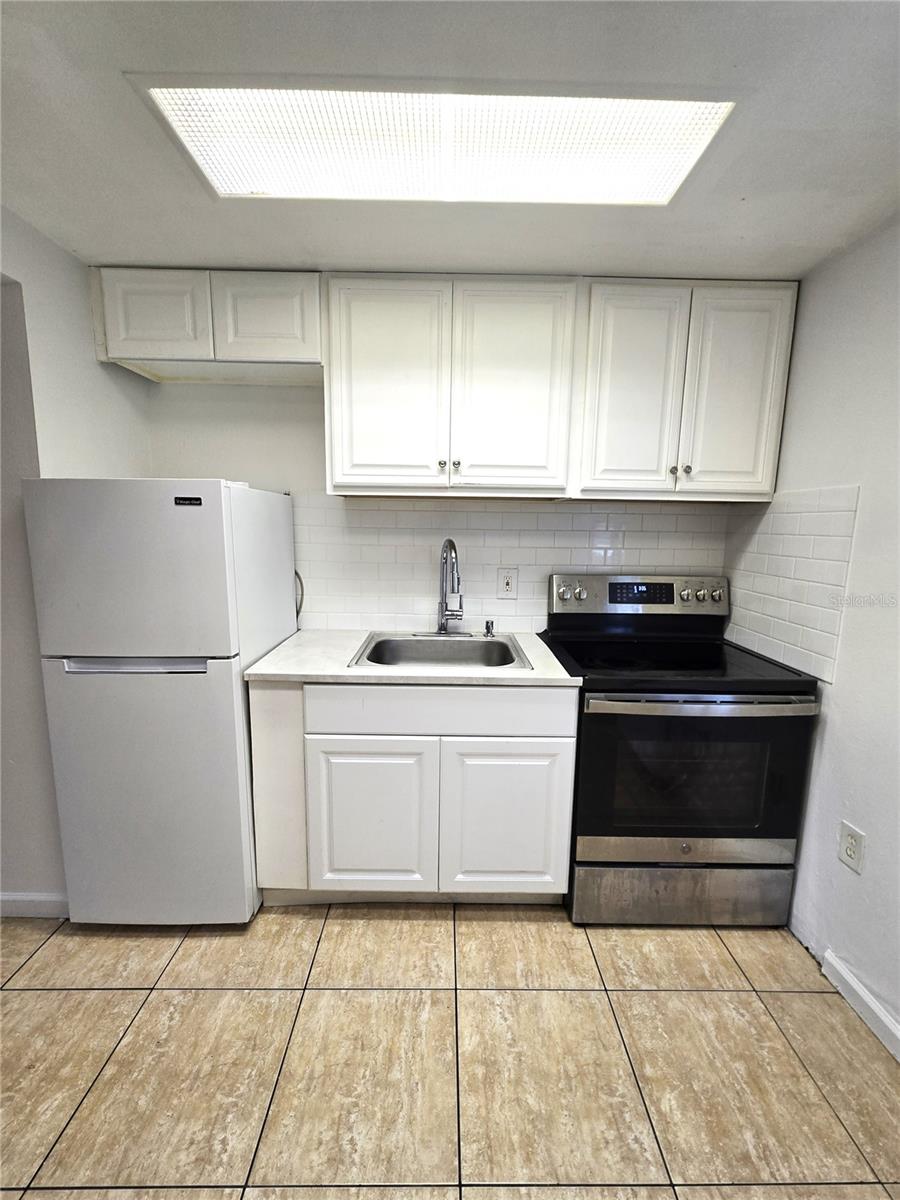Image 6 of 21 For 2166 Bradford Street 126