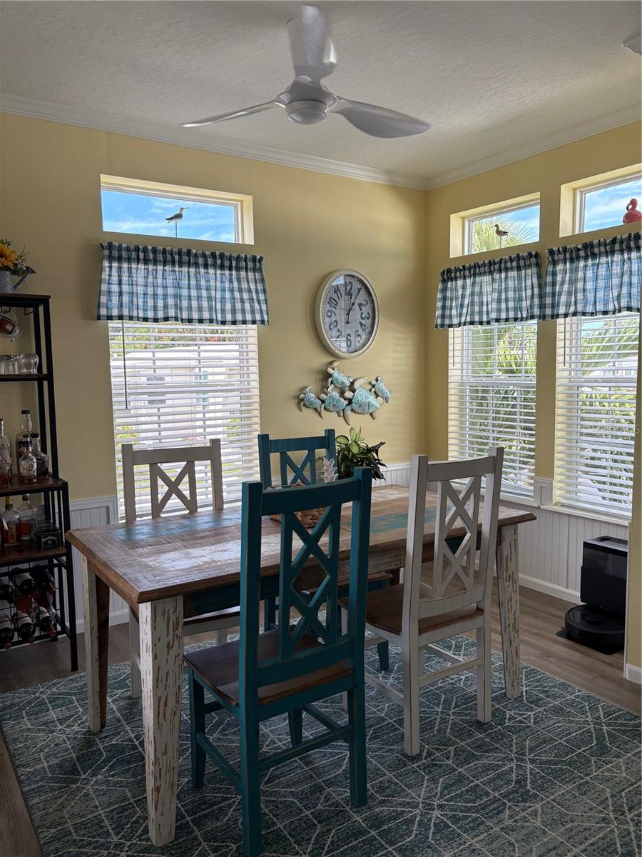 Image 18 of 55 For 11147 102nd Way 212