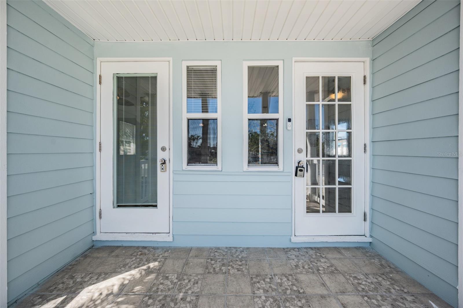 Image 19 of 22 For 13304 2nd Street E