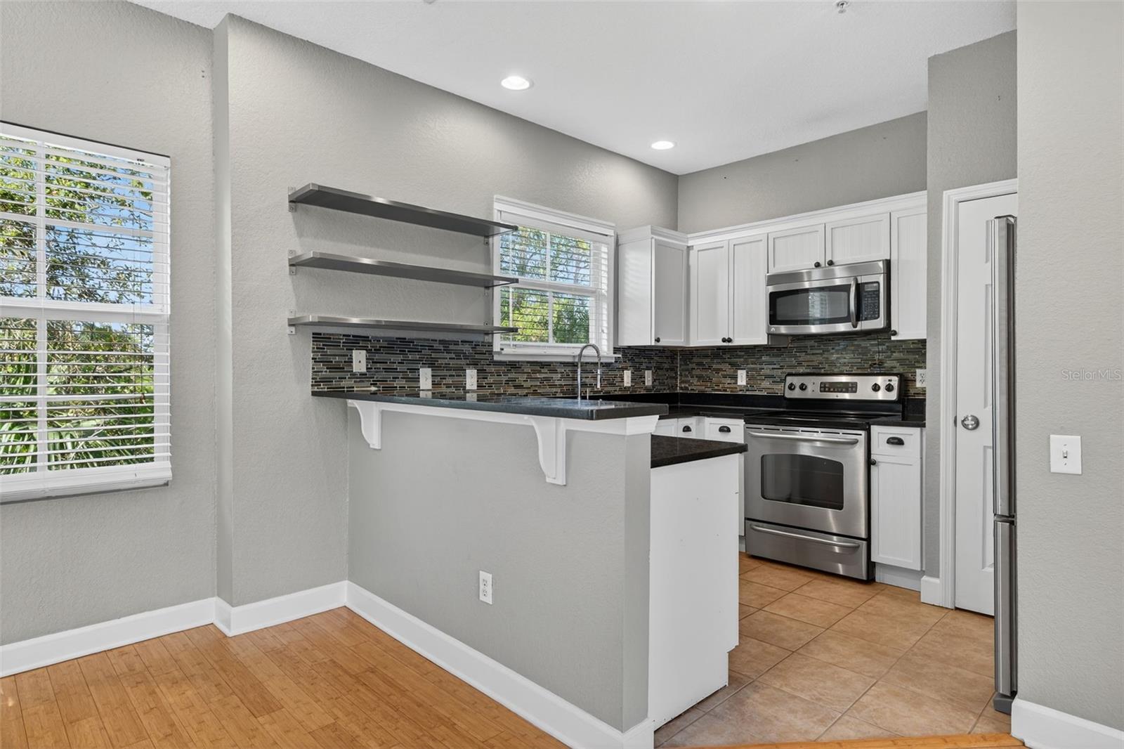 Image 18 of 36 For 821 100th Avenue N