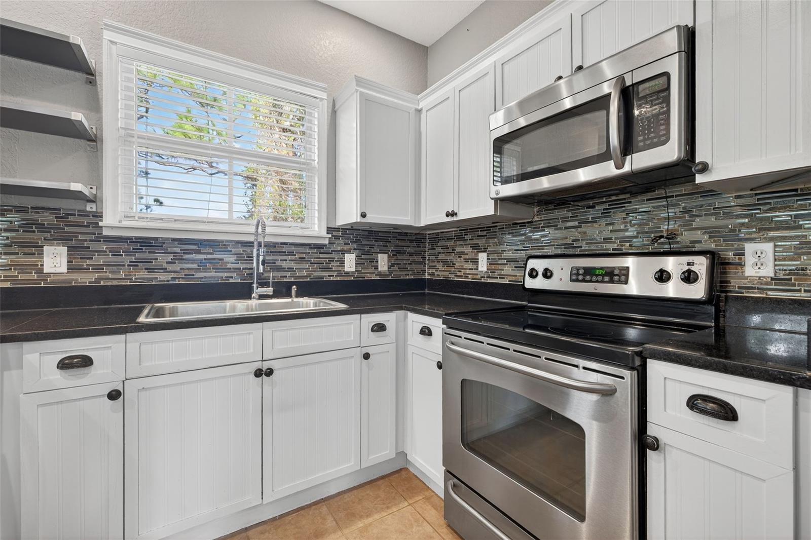 Image 20 of 36 For 821 100th Avenue N