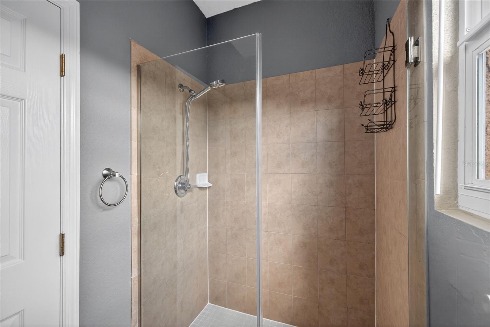 Image 28 of 36 For 821 100th Avenue N