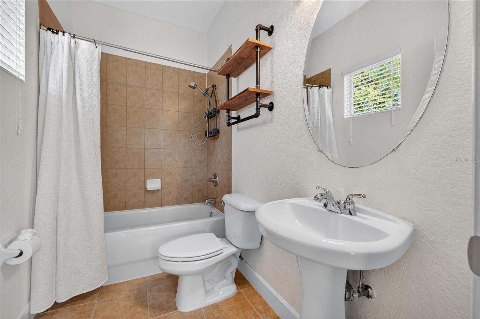 Image 31 of 36 For 821 100th Avenue N