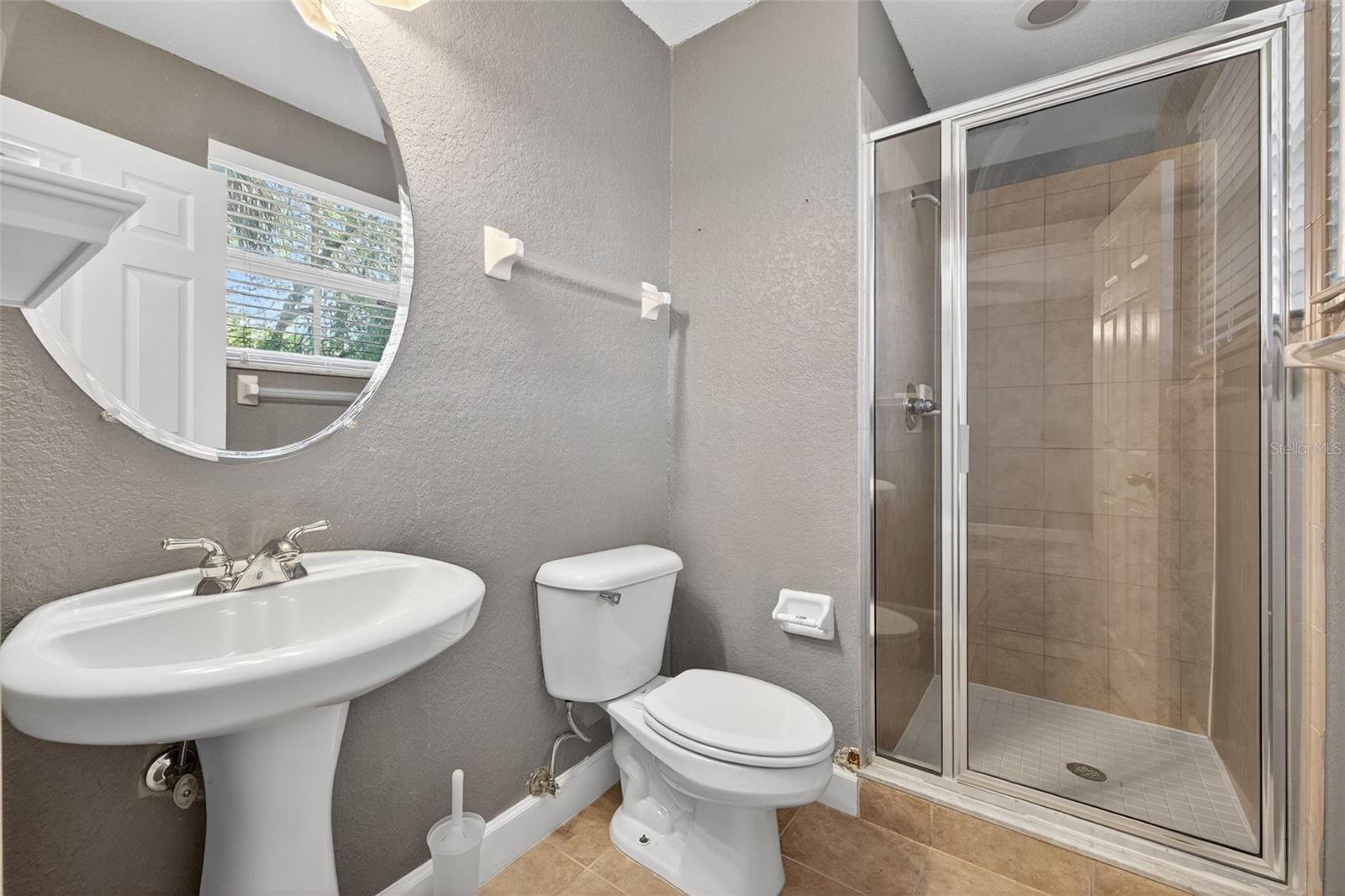 Image 9 of 36 For 821 100th Avenue N