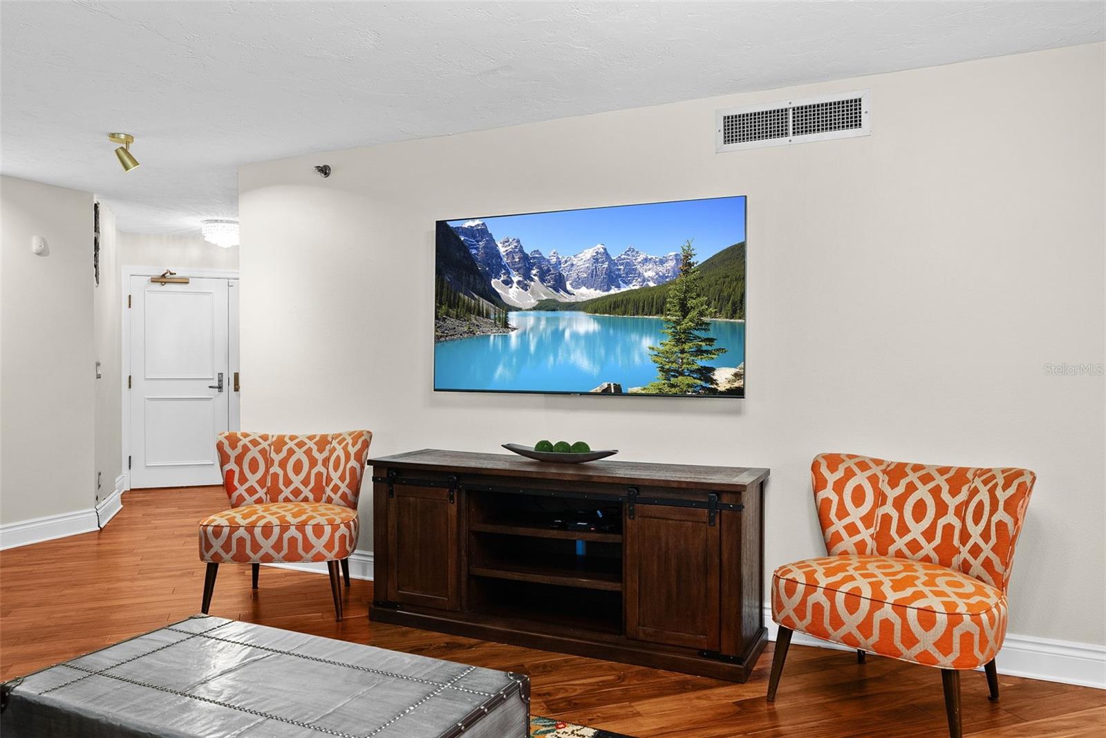 Image 10 of 72 For 1600 Gulf Boulevard 1016