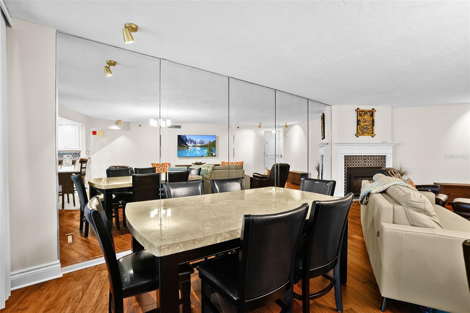 Image 12 of 72 For 1600 Gulf Boulevard 1016