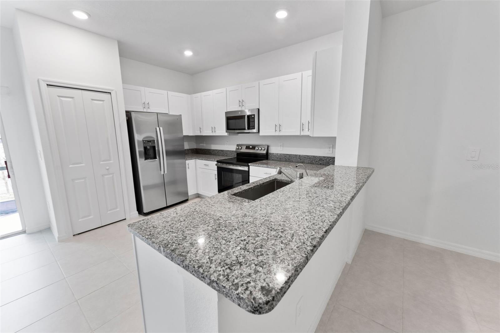 Image 5 of 37 For 10220 Honey Hammock Way