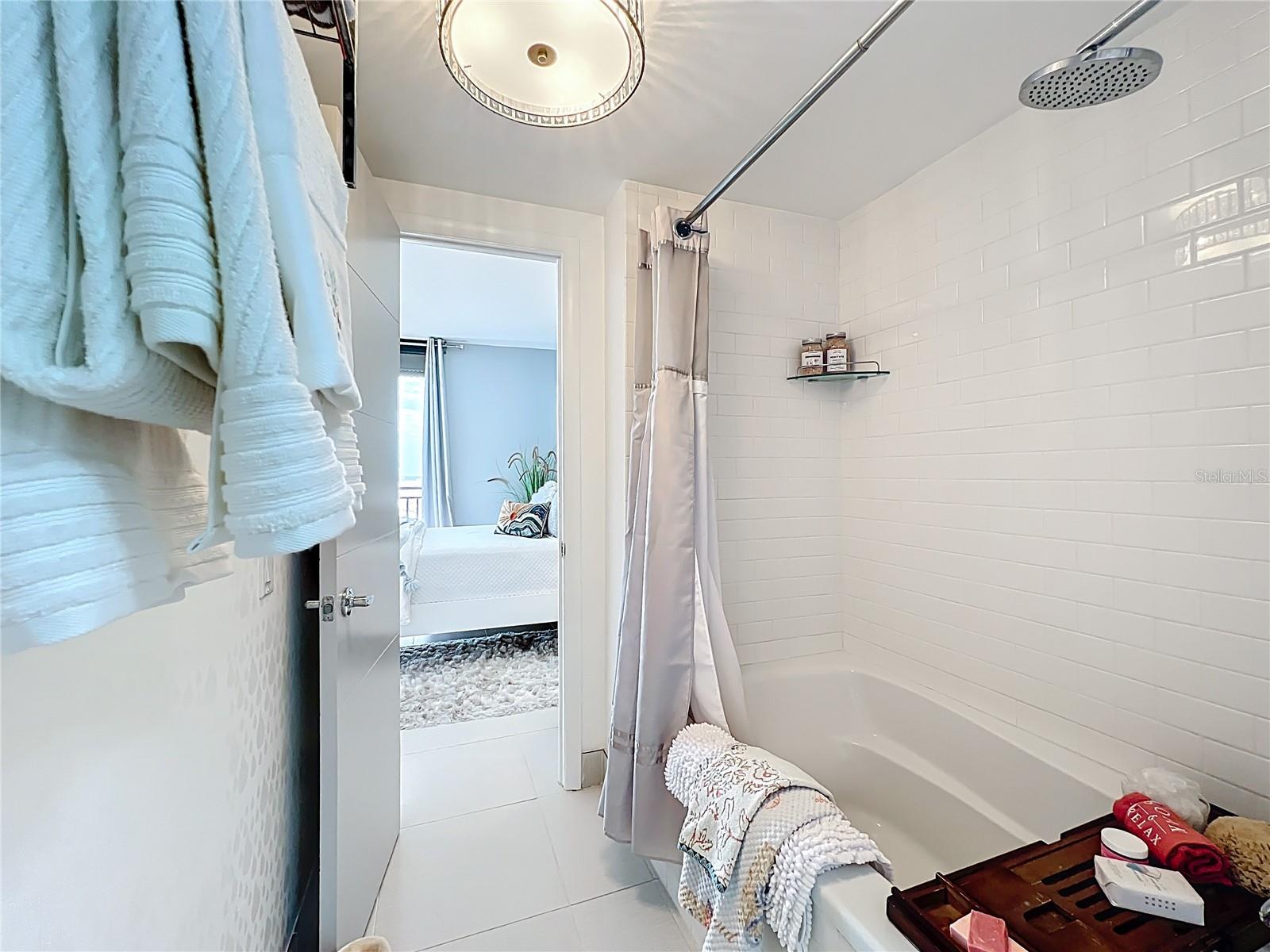 Image 16 of 43 For 3820 Gulf Boulevard 1001