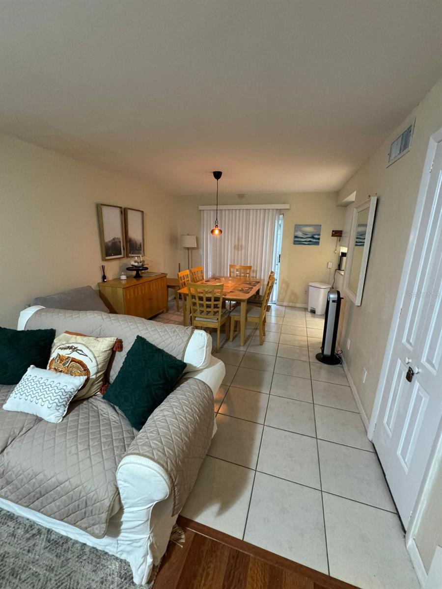 Image 4 of 42 For 1799 Highland Avenue 49