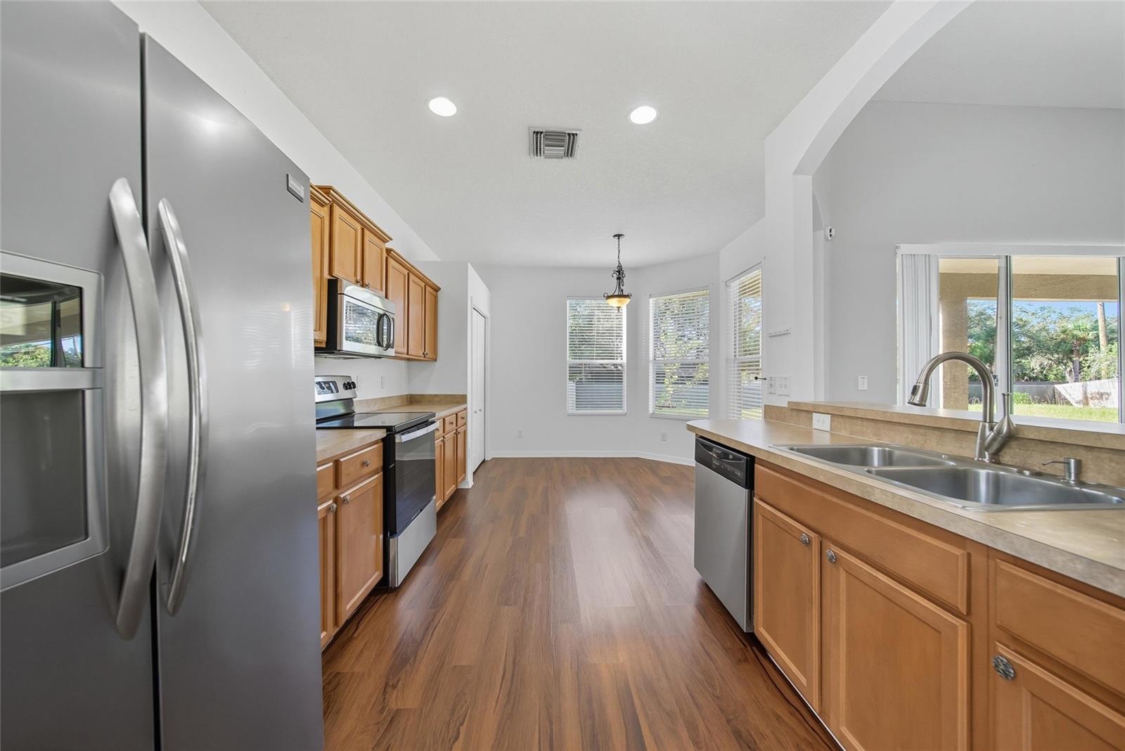 Image 11 of 38 For 8630 Sandy Plains Drive