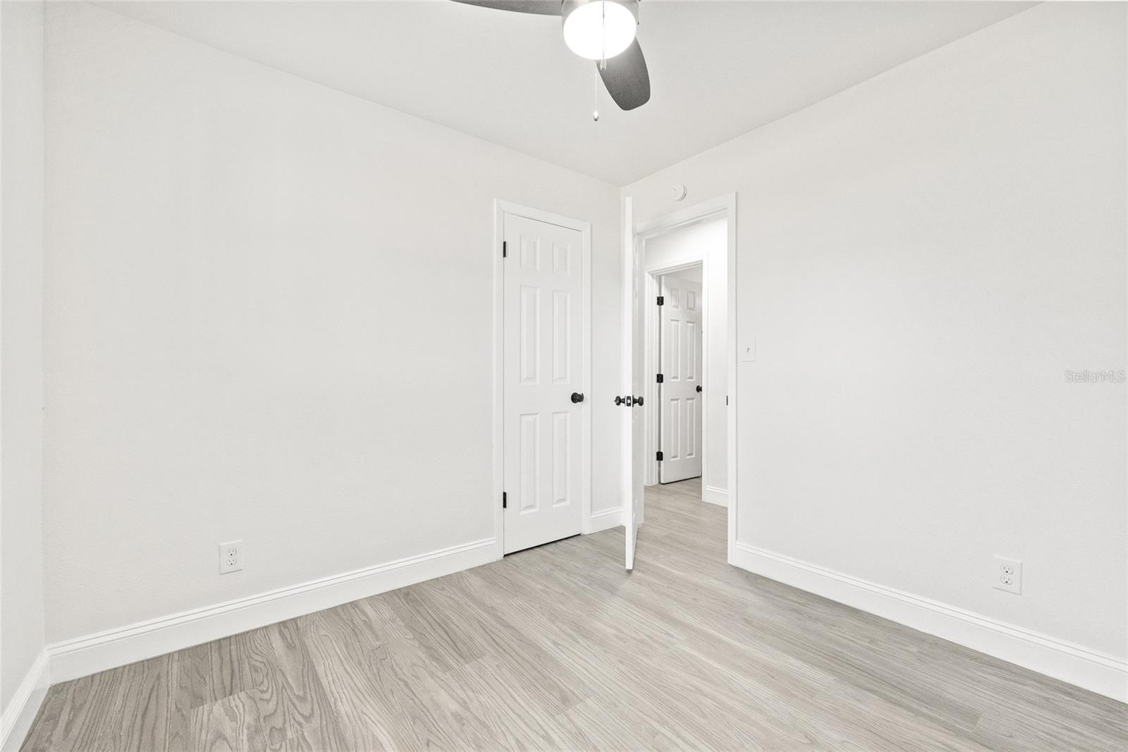 Image 18 of 28 For 5880 80th Terrace N