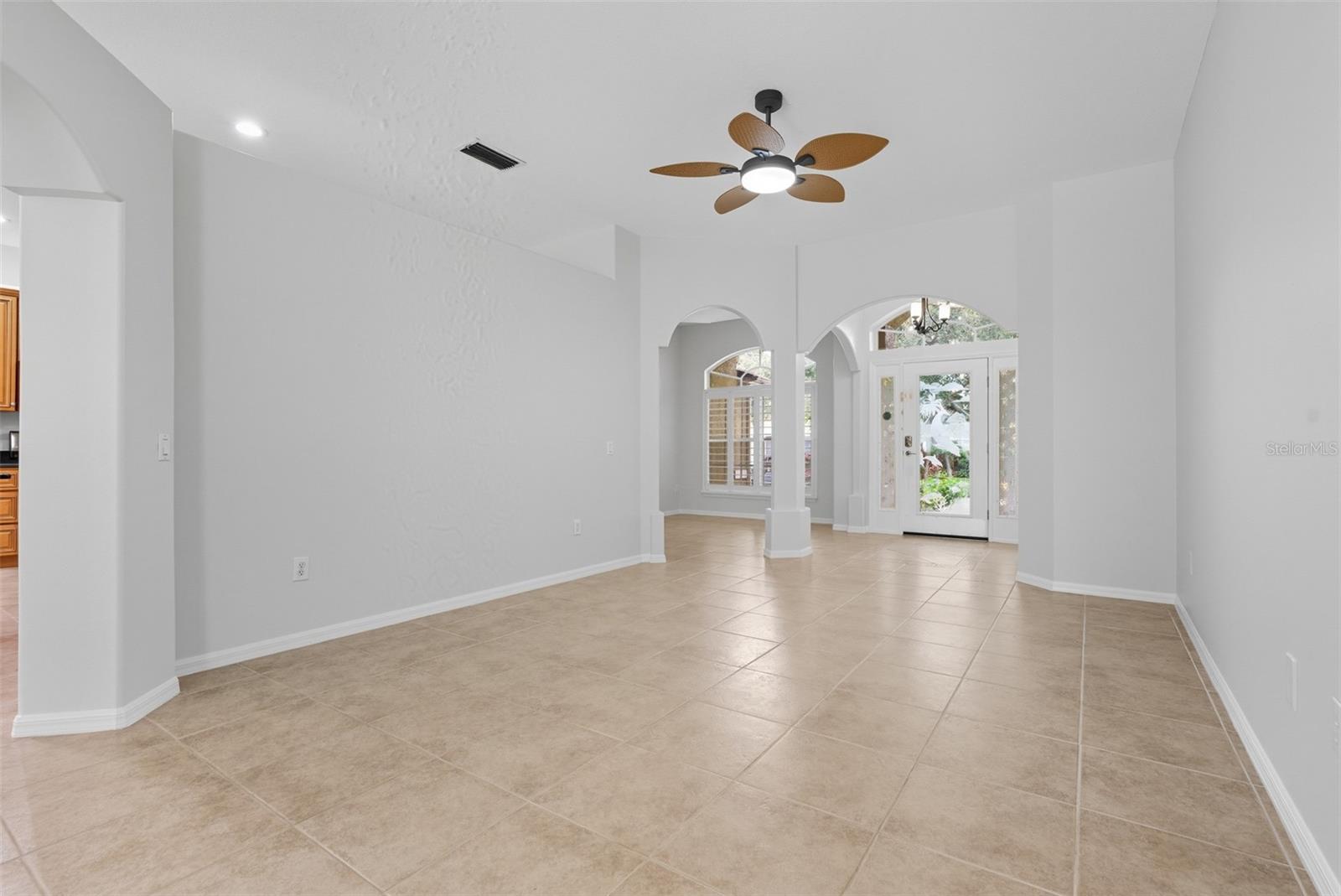 Image 13 of 67 For 9215 Estate Cove Circle