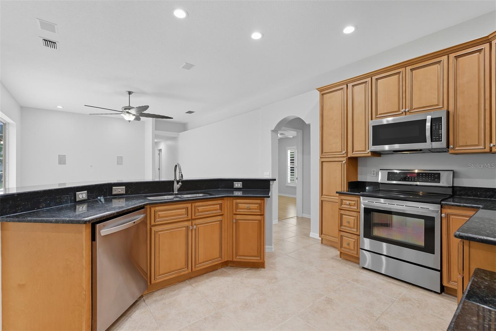 Image 17 of 67 For 9215 Estate Cove Circle