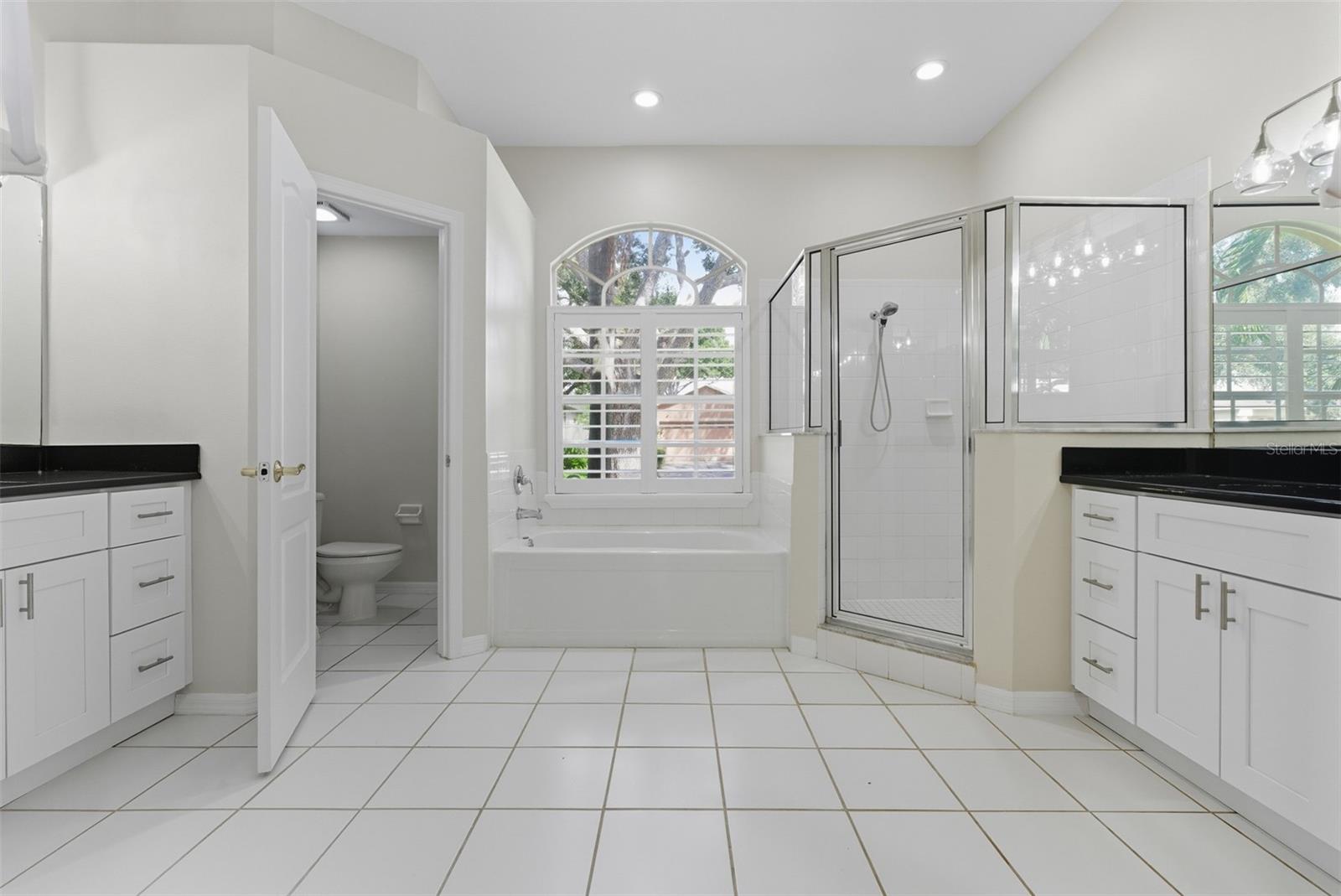 Image 31 of 67 For 9215 Estate Cove Circle
