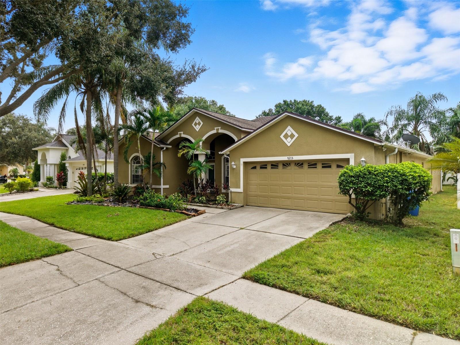 Image 4 of 67 For 9215 Estate Cove Circle