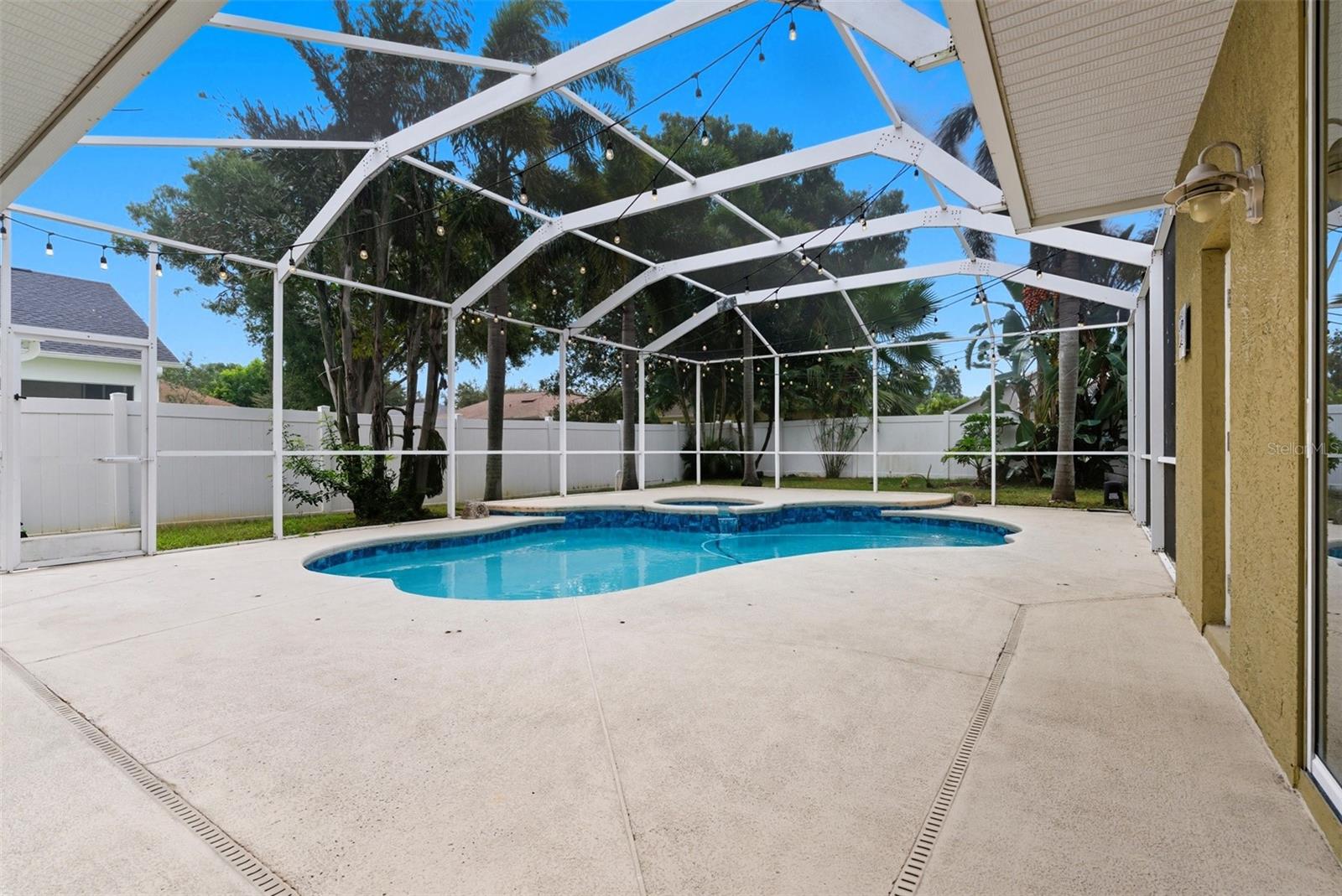 Image 42 of 67 For 9215 Estate Cove Circle