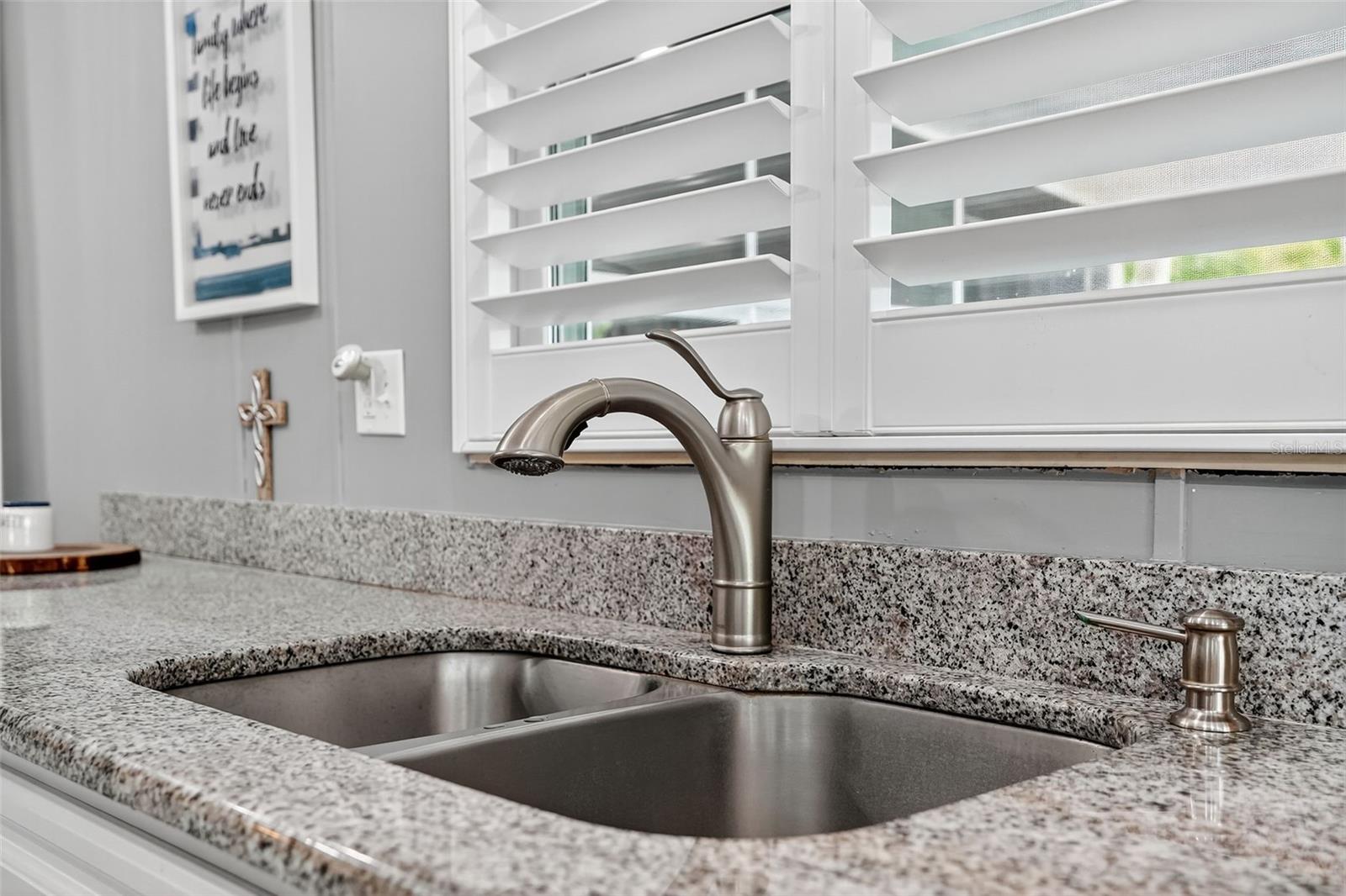 Image 14 of 27 For 14346 Nectarine Street