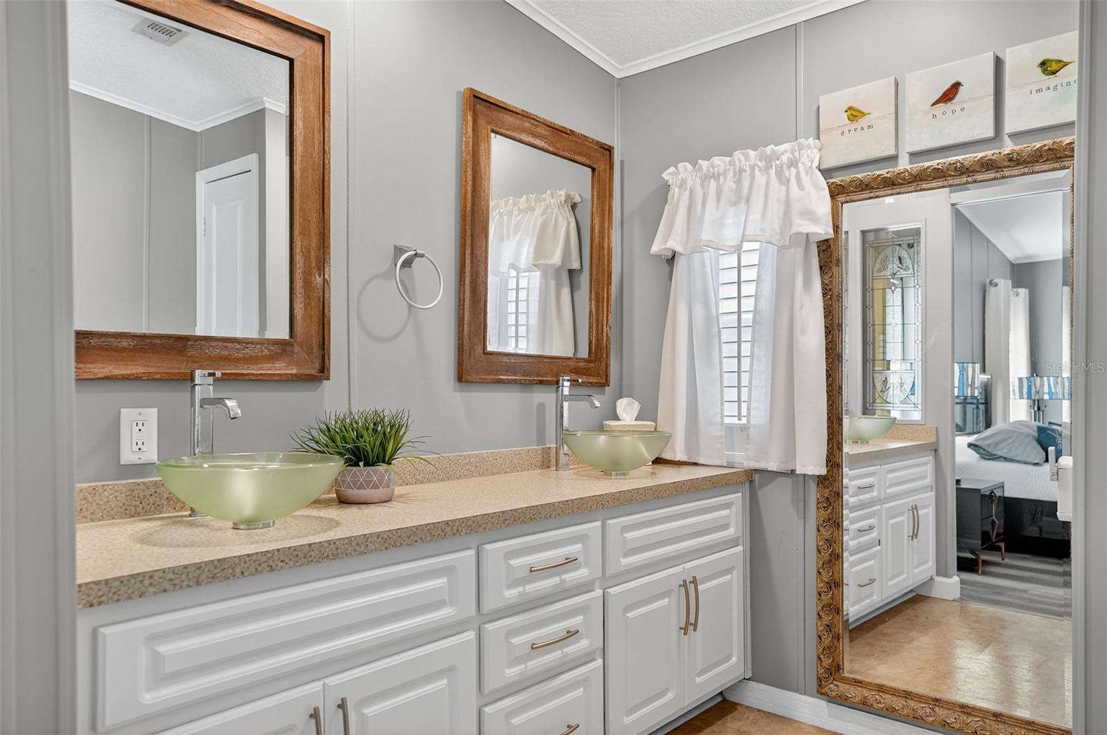 Image 26 of 27 For 14346 Nectarine Street