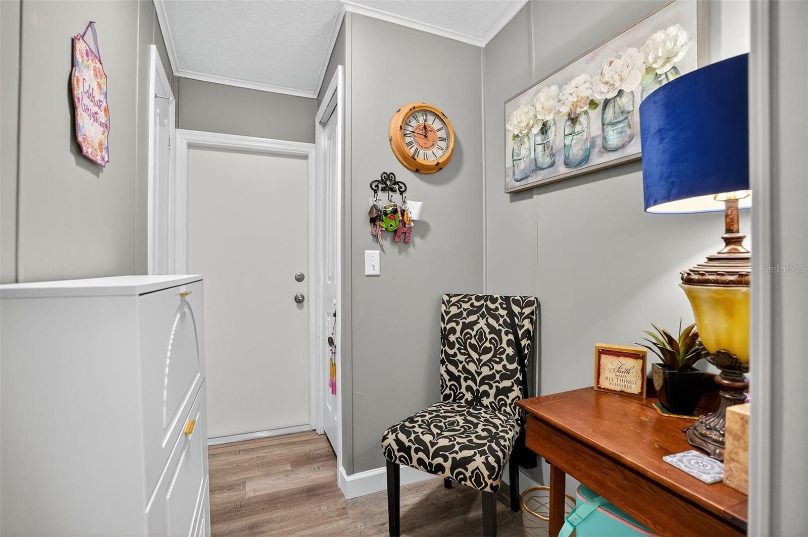 Image 4 of 27 For 14346 Nectarine Street