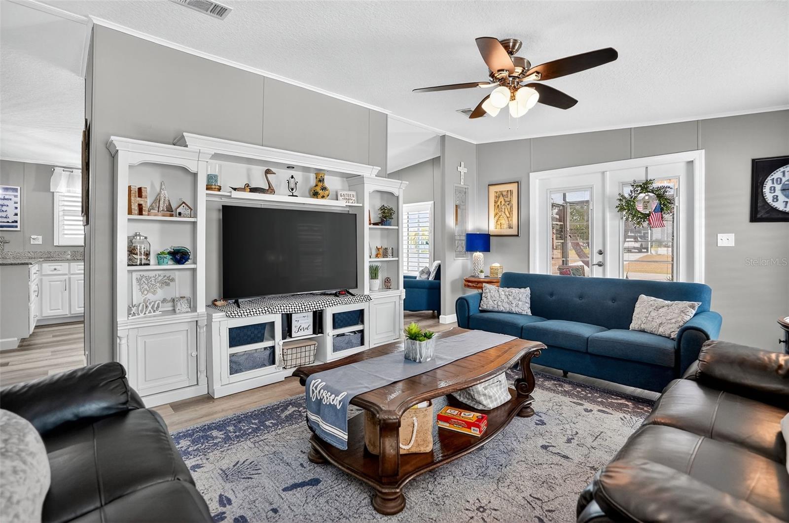 Image 6 of 27 For 14346 Nectarine Street