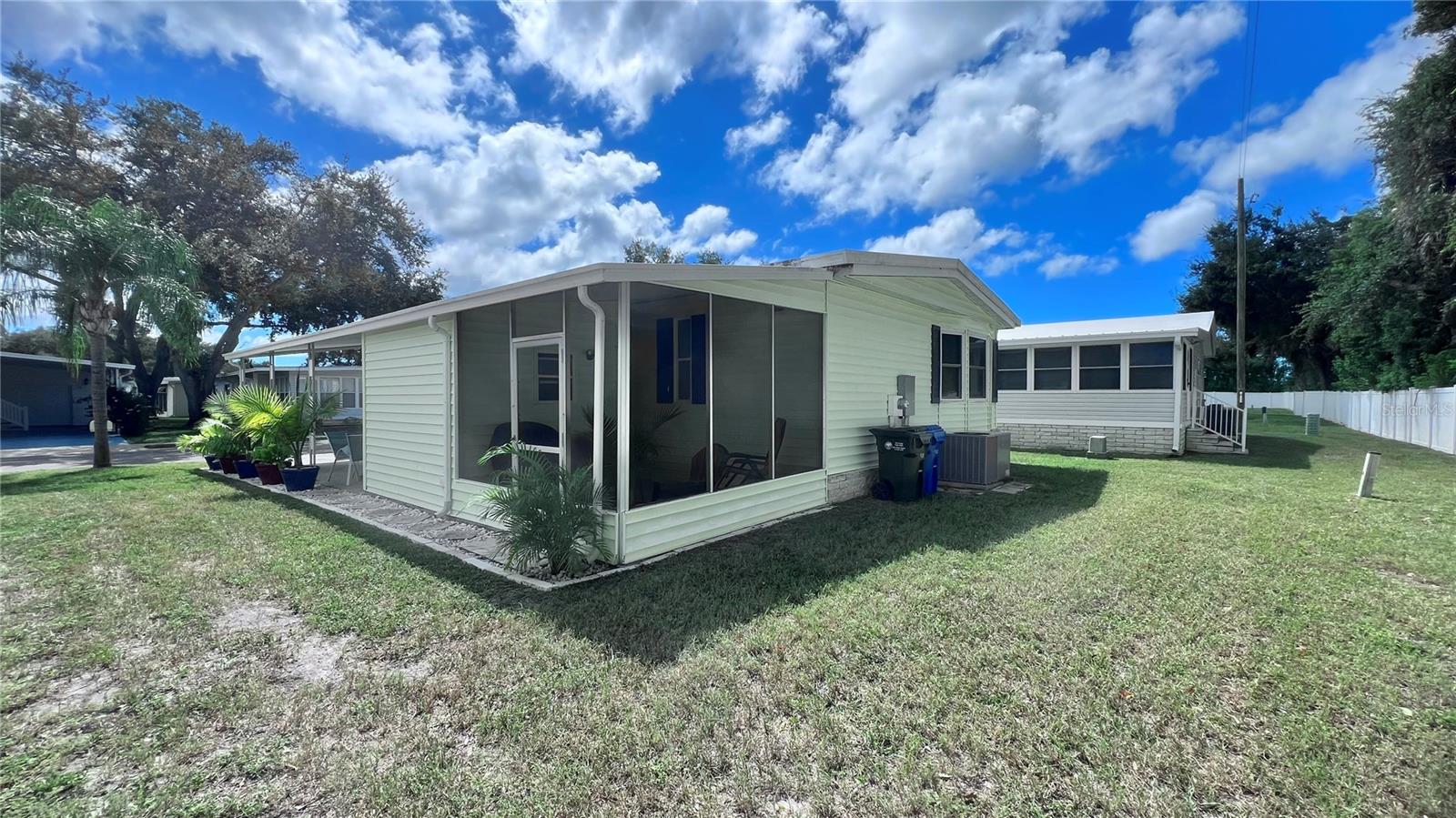 Image 5 of 76 For 1100 Belcher Road S 343