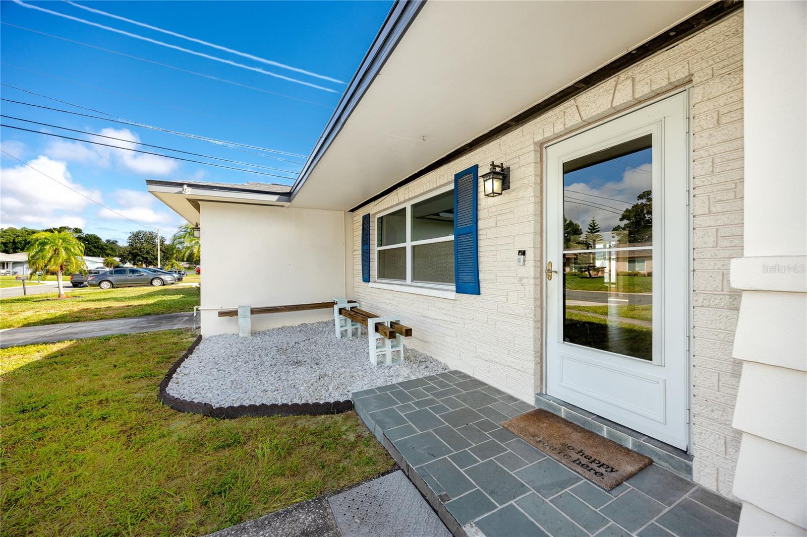 Image 10 of 50 For 1271 Edenville Avenue