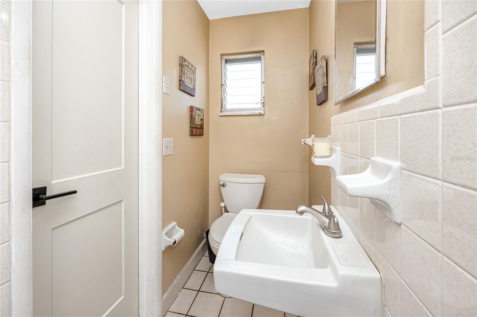 Image 30 of 50 For 1271 Edenville Avenue